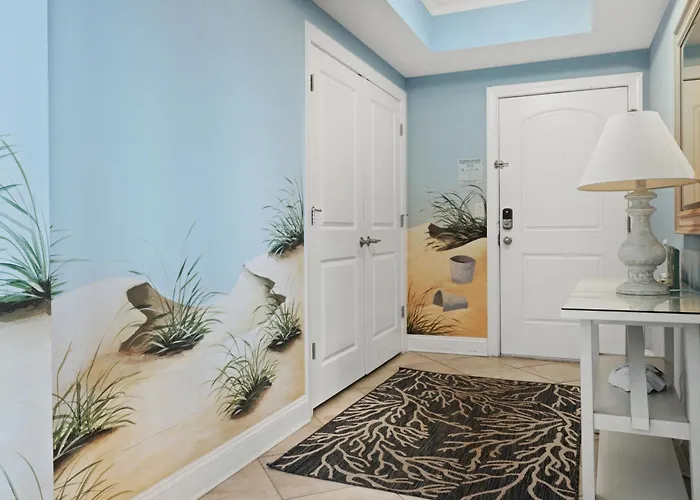 Holiday home Oceanview 3br3ba With Rooftop Pool, Balcony, And Ocean & Bay Views