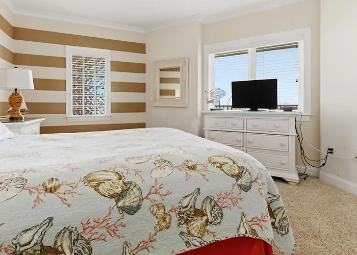 Oceanview 3br3ba With Rooftop Pool, Balcony, And Ocean & Bay Views Holiday home *
